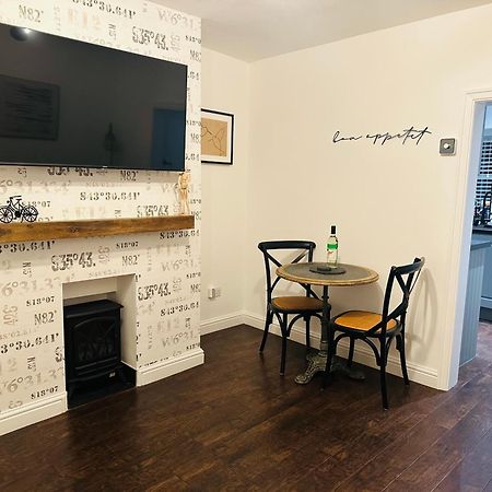 The Nook Cottage, Parkgate, Wirral Parkgate  ภายนอก รูปภาพ